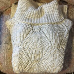 a new day white Cable Knit Turtle Neck Sweater size small